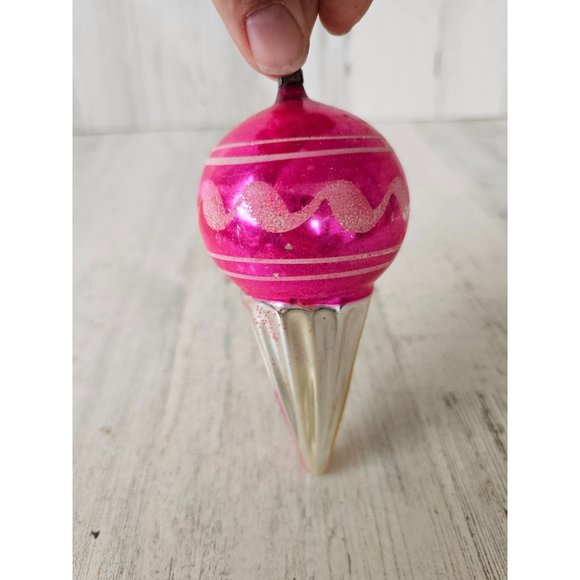 Vintage pink indent ice cream snow cone ball ornament mercury glass Xmas tree - Picture 4 of 10